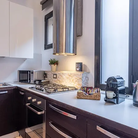 Διαμέρισμα Romantic Navigli - 15min Duomo - Free Parking Μιλάνο